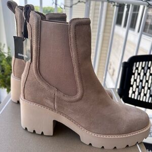 NWT Dolce Vita H20 Hawk Boots in Mushroom Suede
